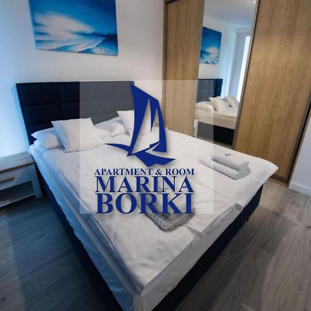 Apartamenty Roza Wiatrow - Marina Borki Аугустов Екстериор снимка